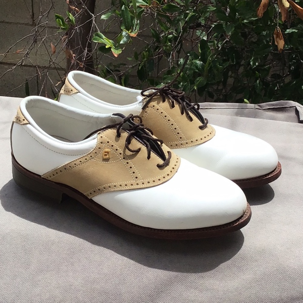Footjoy classic leather/suede made 🇺🇸 great used conditions size 7/B women’s